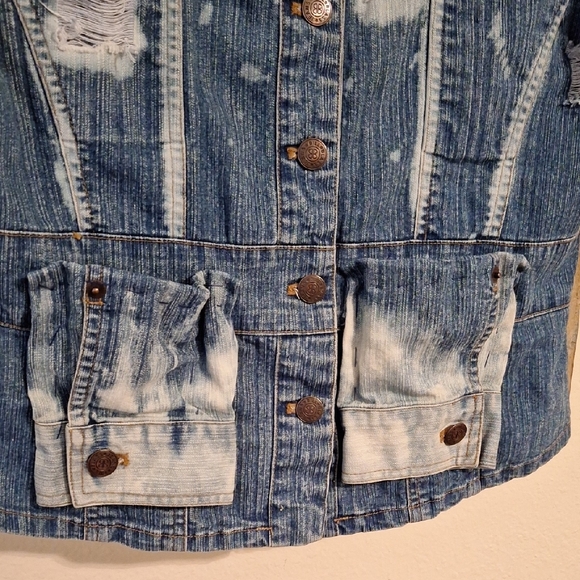 Bill Blass Blue Denim Vest Tailored Distressed. Excellent Condition NWOT Size PM - Picture 7 of 11